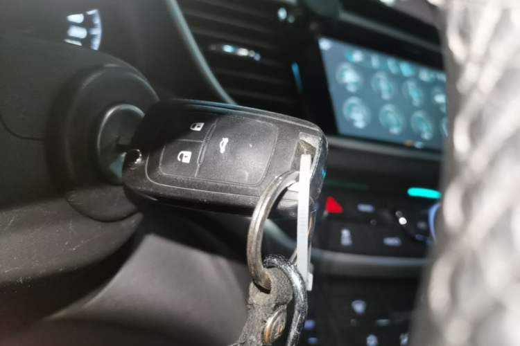 Used Buick GT 2019 18T Automatic Connected Elite Model China VI Standard Vehicle Key
