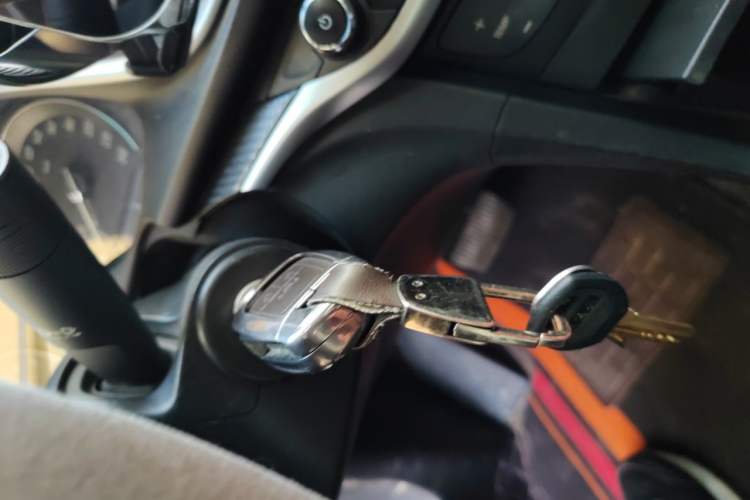 Used Buick GT 2019 18T Automatic Connected Elite Model China VI Standard Vehicle Key