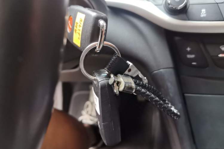 Used Buick GT 2019 18T Automatic Connected Elite Model China VI Standard Vehicle Key