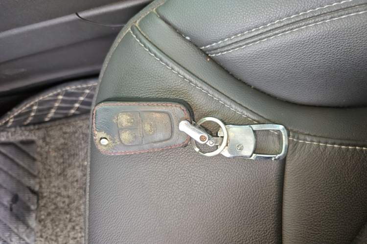 Used Buick GT 2019 18T Automatic Connected Elite Model China VI Standard Vehicle Key