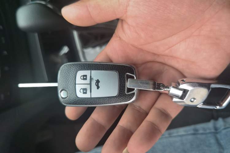 Used Buick GT 2019 18T Automatic Connected Elite Model China VI Standard Vehicle Key