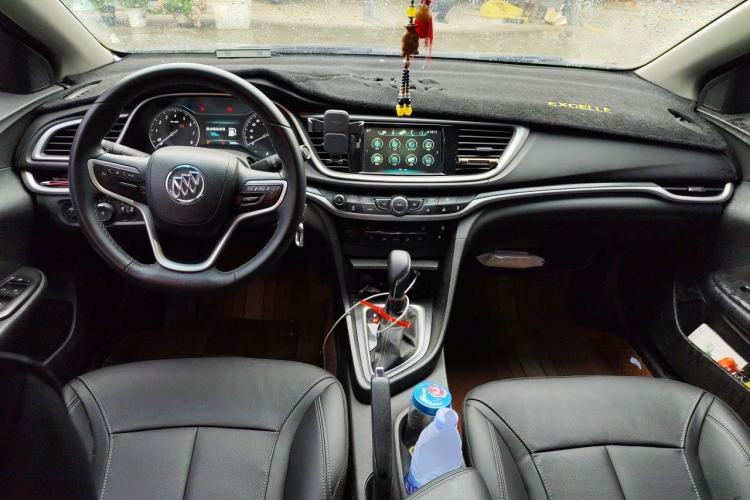 Used Buick GT 2019 18T Automatic Connected Elite Model China V Standard Center Console