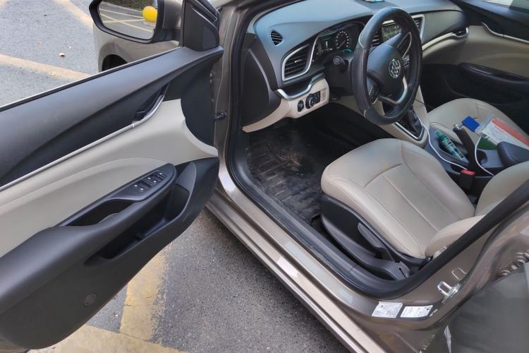 Used Buick GT 2019 15T Dual-Clutch Connected Elite Model China VI Driver Seat