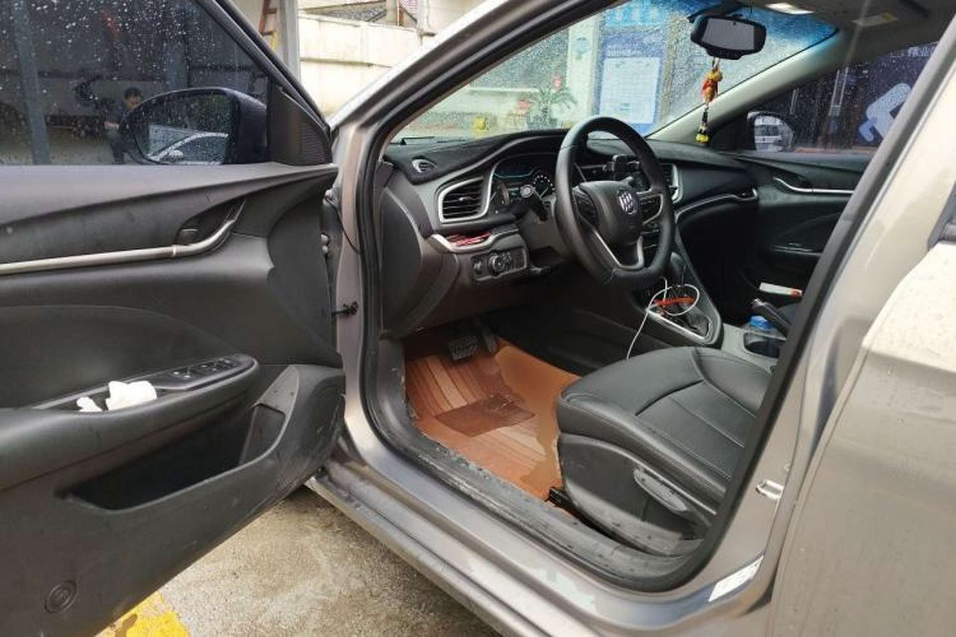 Used Buick GT 2019 18T Automatic Connected Elite Model China V Standard Driver Seat
