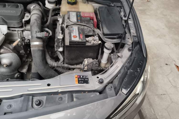 Used Buick GT 2019 18T Automatic Connected Elite Model China V Standard Engine Bay Left