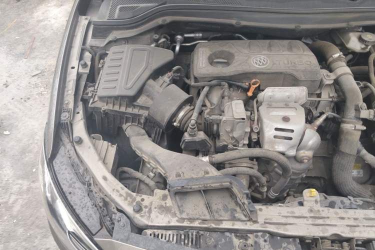 Used Buick GT 2019 15T Dual-Clutch Connected Elite Version China V Standard Engine Bay Right