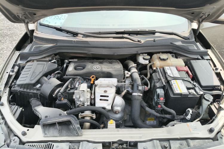 Used Buick GT 2019 15T Dual-Clutch Connected Elite Model China VI Engine Bay