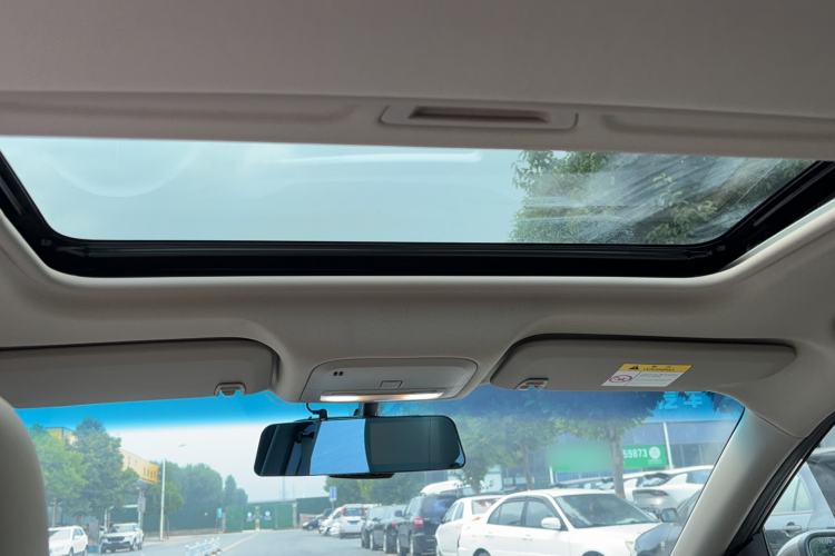 Used Buick GT 2019 15T Dual-Clutch Connected Elite Model China VI Headliner