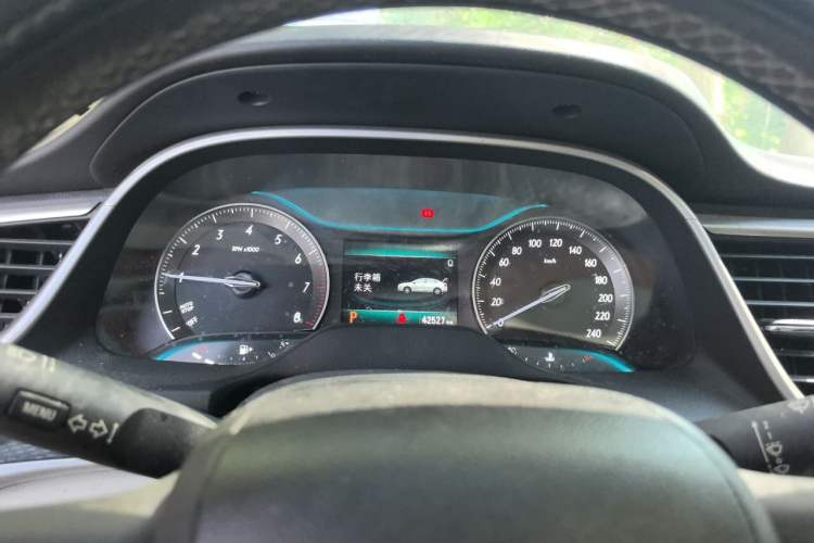 Used Buick GT 2019 15T Dual-Clutch Connected Elite Version China V Standard Instrument Cluster