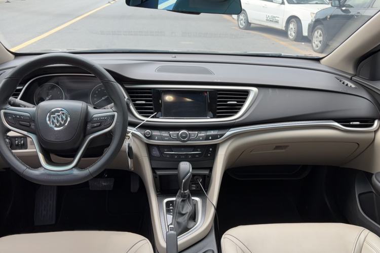 Used Buick GT 2019 15T Dual-Clutch Connected Elite Model China VI Interior 2
