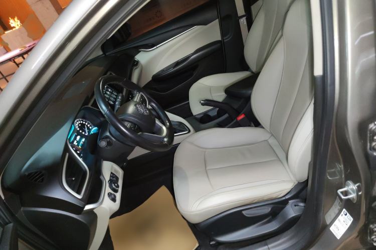 Used Buick GT 2019 15T Dual-Clutch Connected Elite Model China VI Left Front Seat