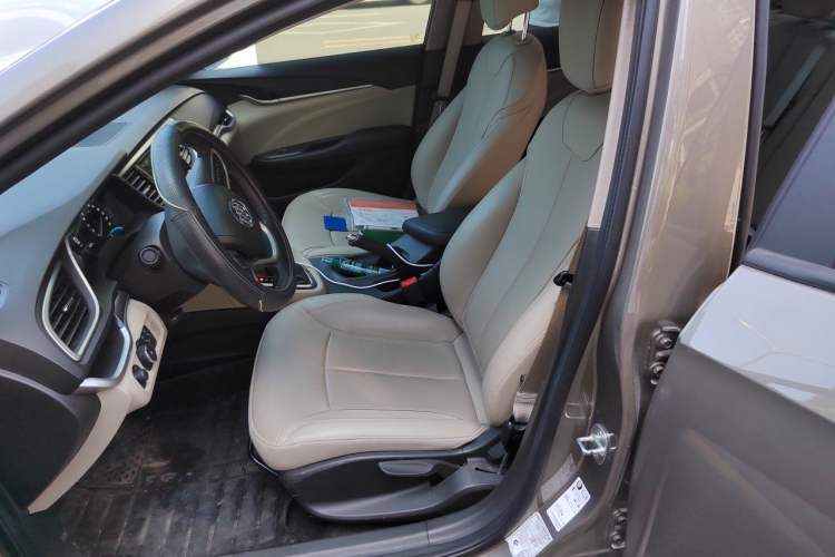 Used Buick GT 2019 15T Dual-Clutch Connected Elite Model China VI Left Front Seat