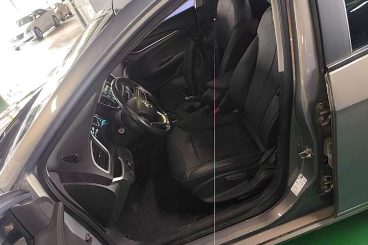 Used Buick GT 2019 18T Automatic Connected Elite Model China VI Standard Left Front Seat