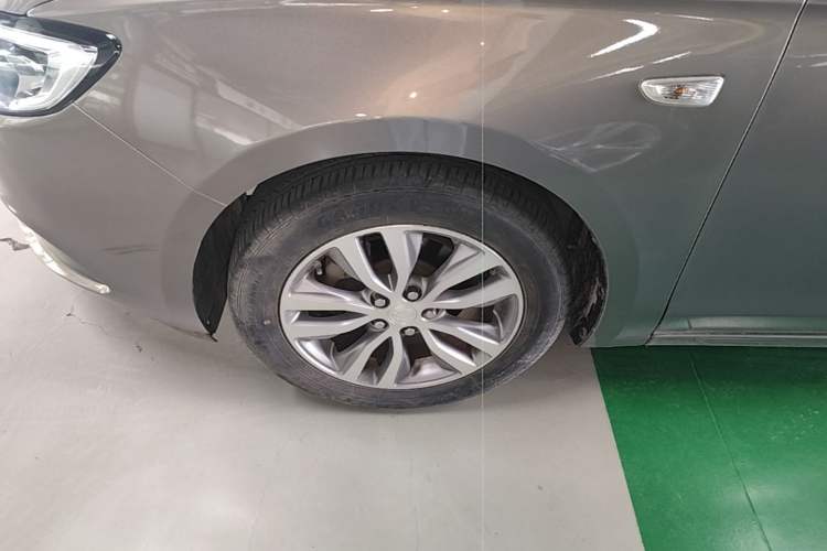 Used Buick GT 2019 18T Automatic Connected Elite Model China VI Standard Left Front Wheel Hub