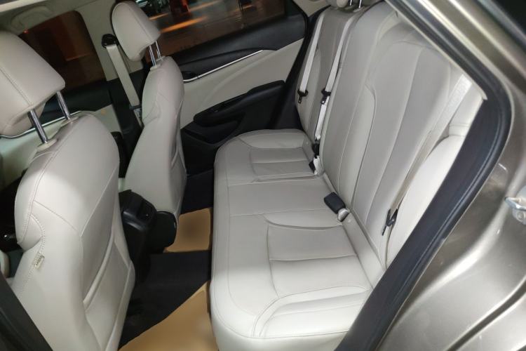 Used Buick GT 2019 15T Dual-Clutch Connected Elite Model China VI Left Rear Seat