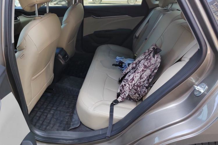 Used Buick GT 2019 15T Dual-Clutch Connected Elite Model China VI Left Rear Seat