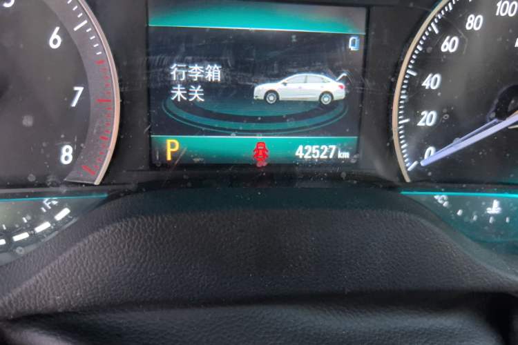 Used Buick GT 2019 15T Dual-Clutch Connected Elite Version China V Standard Odometer Close Up