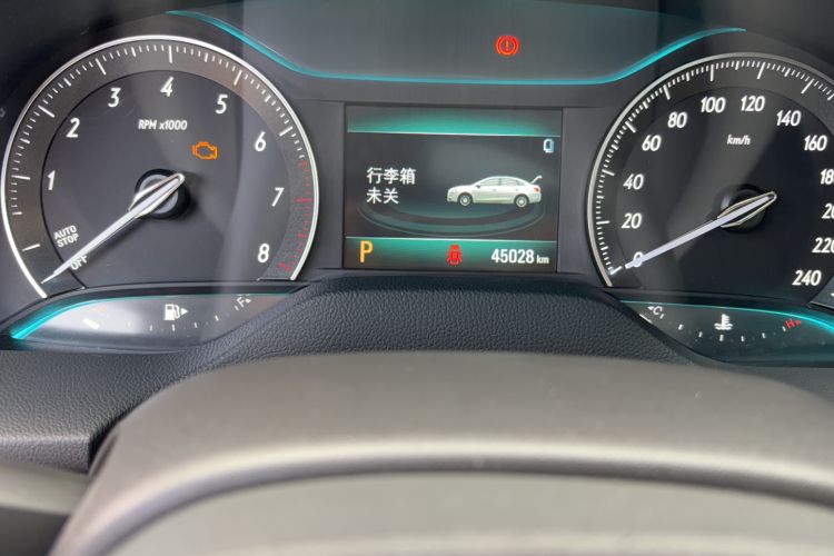 Used Buick GT 2019 15T Dual-Clutch Connected Elite Model China VI Odometer Close Up