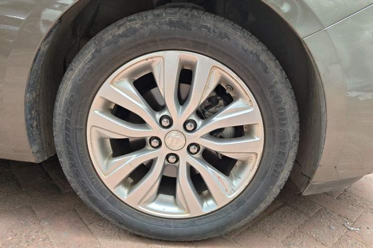 Used Buick GT 2019 15T Dual-Clutch Connected Elite Model China VI Right Front Wheel Hub