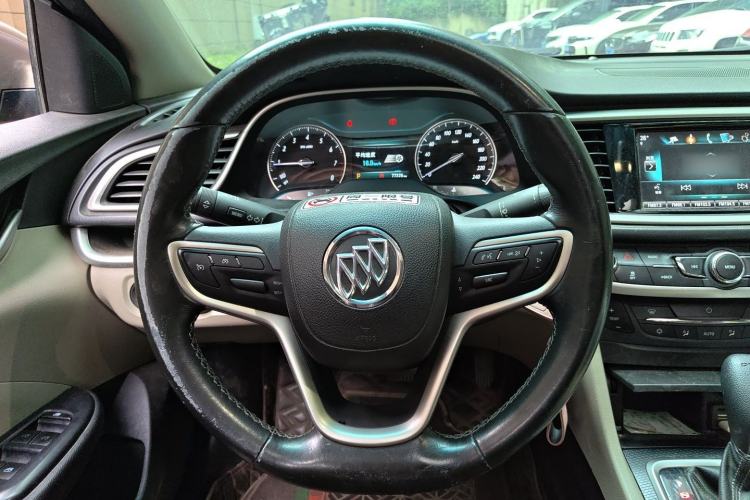 Used Buick GT 2019 15T Dual-Clutch Connected Elite Model China VI Steering Wheel