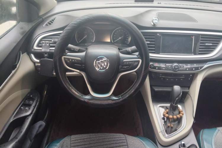 Used Buick GT 2019 15T Dual-Clutch Connected Elite Version China V Standard Steering Wheel