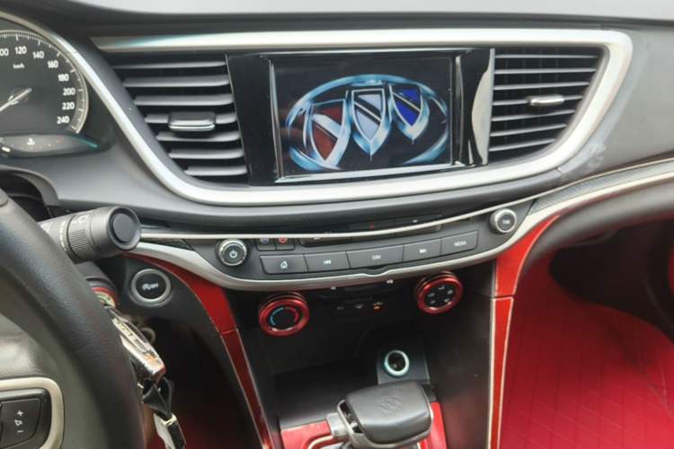 Used Buick GT 2021 Revised Version Flagship 1.5L Automatic Elite Edition Audio And AC Panel