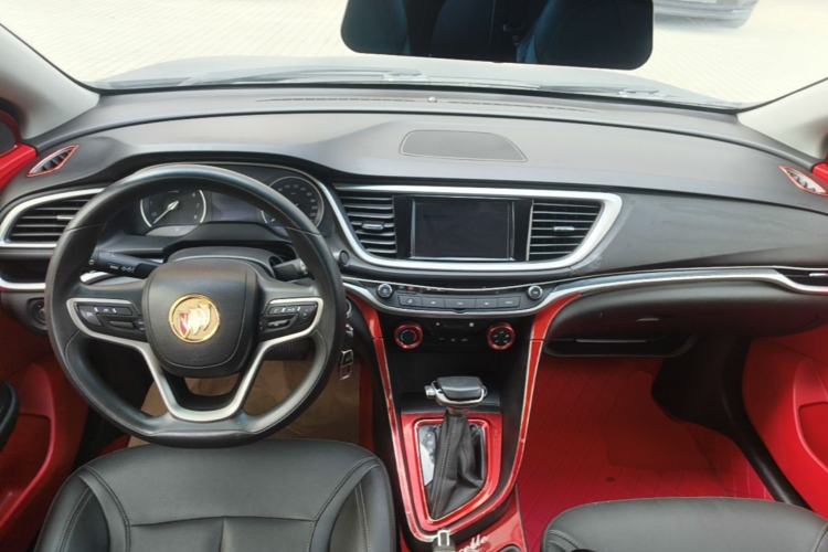 Used Buick GT 2021 Revised Version Flagship 1.5L Automatic Elite Edition Center Console
