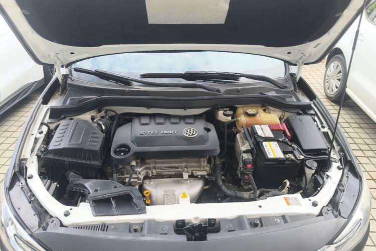 Used Buick GT 2021 Revised Version Flagship 1.5L Automatic Elite Edition Engine Bay