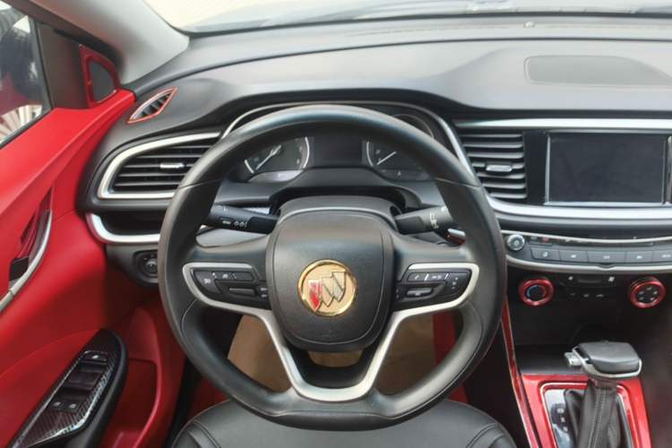 Used Buick GT 2021 Revised Version Flagship 1.5L Automatic Elite Edition Steering Wheel