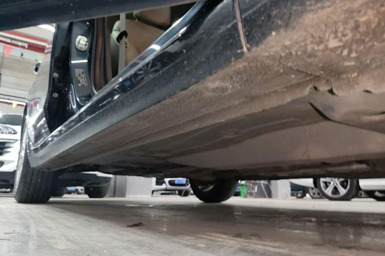 Used Buick GT 2021 Exemplar 1.5L Automatic Elite Version Right Side Sill