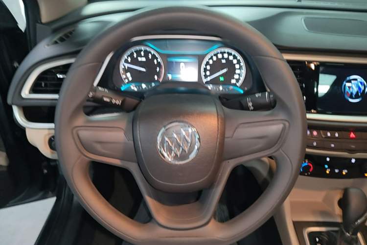 Used Buick GT 2021 Exemplar 1.5L Automatic Elite Version Steering Wheel