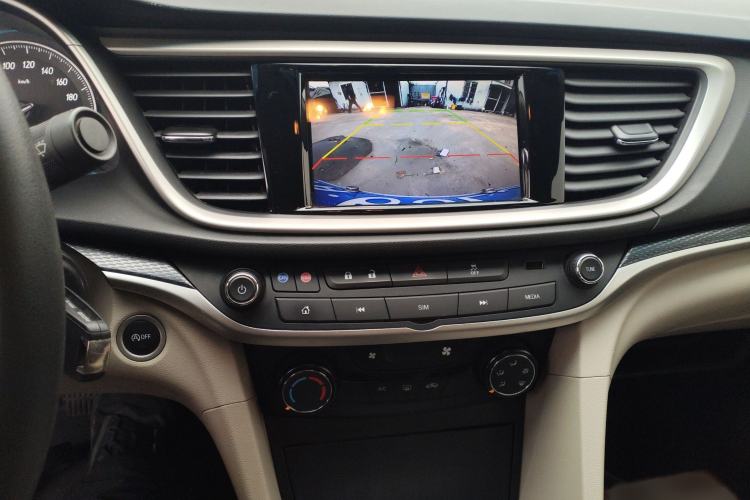 Used Buick GT 2021 Exemplar 1.5L Automatic Elite Version Audio And AC Panel