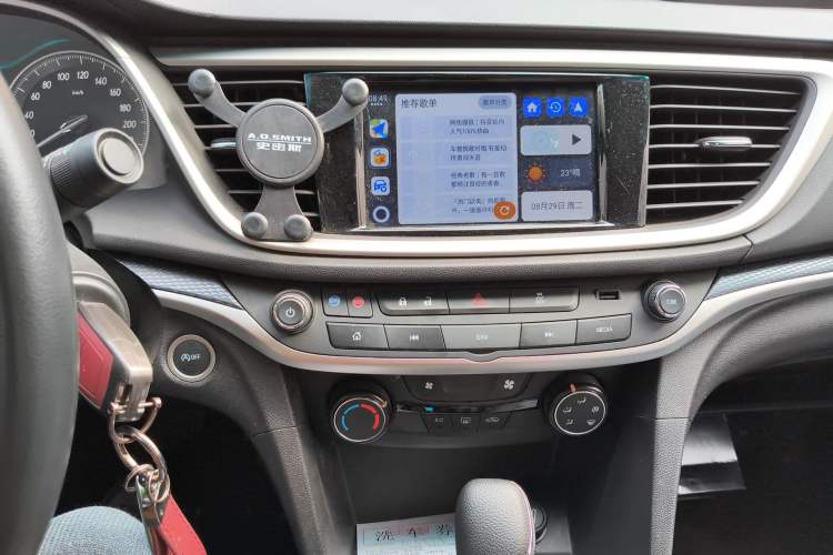 Used Buick GT 2021 Revised Version Flagship 1.5L Automatic Elite Edition Audio And AC Panel