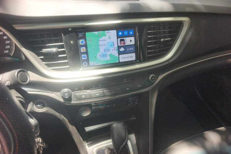 Used Buick GT 2021 Revised Version Flagship 1.5L Automatic Elite Edition Audio And AC Panel