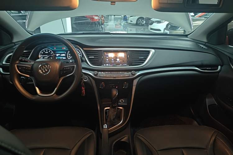 Used Buick GT 2021 Revised Version Flagship 1.5L Automatic Elite Edition Center Console