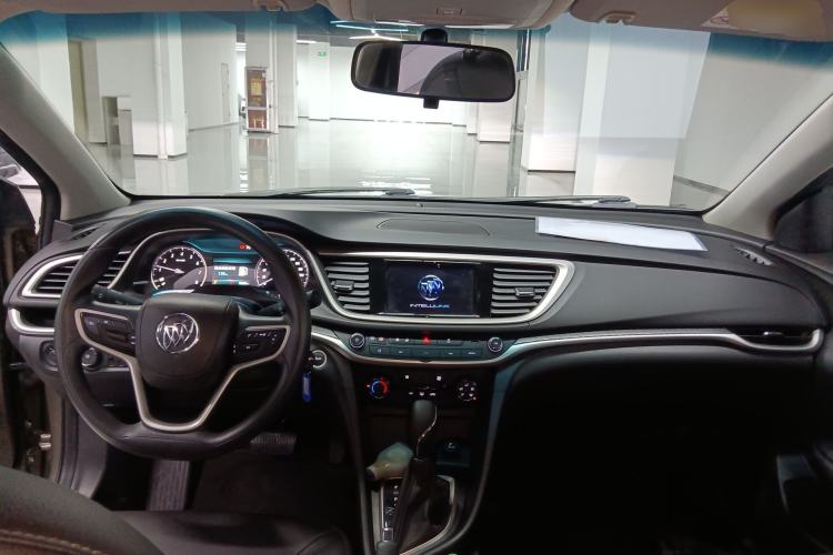 Used Buick GT 2021 Revised Version Flagship 1.5L Automatic Elite Edition Center Console