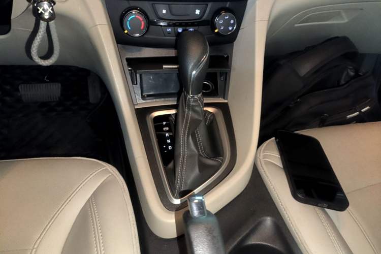 Used Buick GT 2021 Revised Version Flagship 1.5L Automatic Elite Edition Gear Lever
