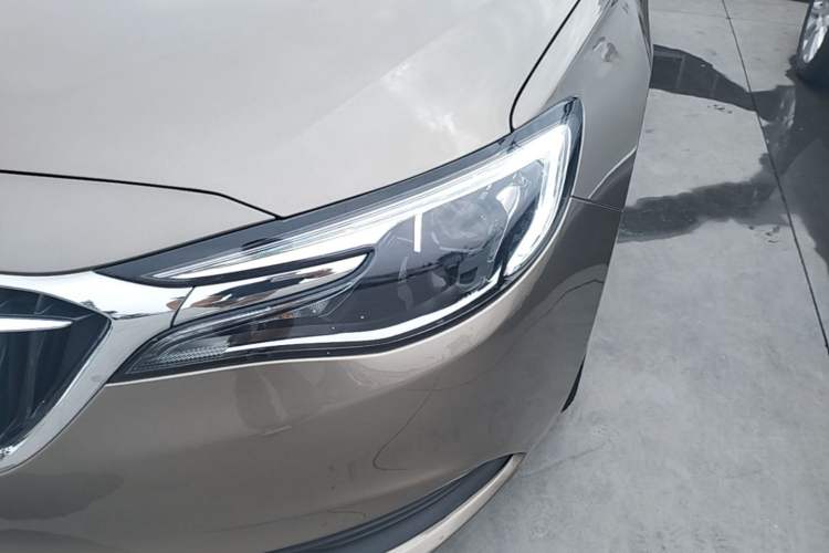 Used Buick GT 2021 Revised Version Flagship 1.5L Automatic Elite Edition Left Front Headlight