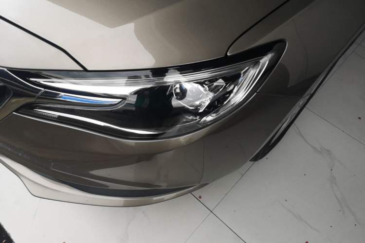 Used Buick GT 2021 Revised Version Flagship 1.5L Automatic Elite Edition Left Front Headlight