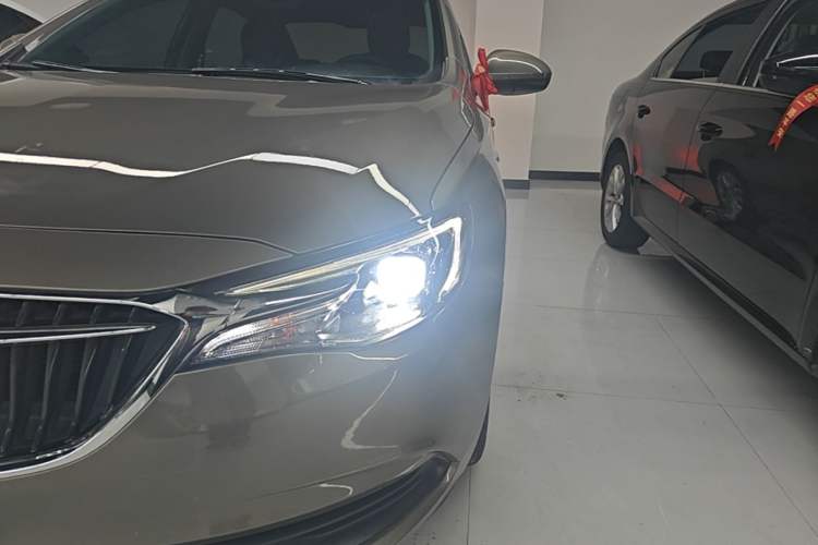Used Buick GT 2021 Revised Version Flagship 1.5L Automatic Elite Edition Left Front Headlight