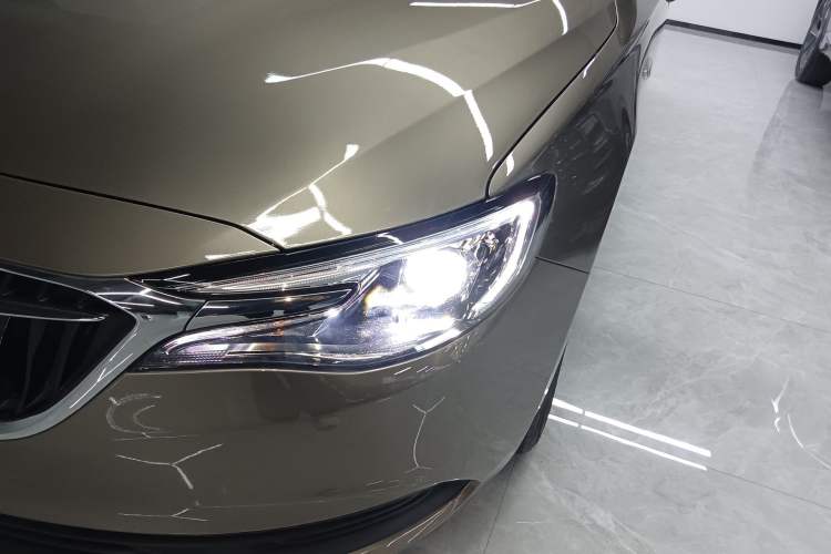 Used Buick GT 2021 Revised Version Flagship 1.5L Automatic Elite Edition Left Front Headlight