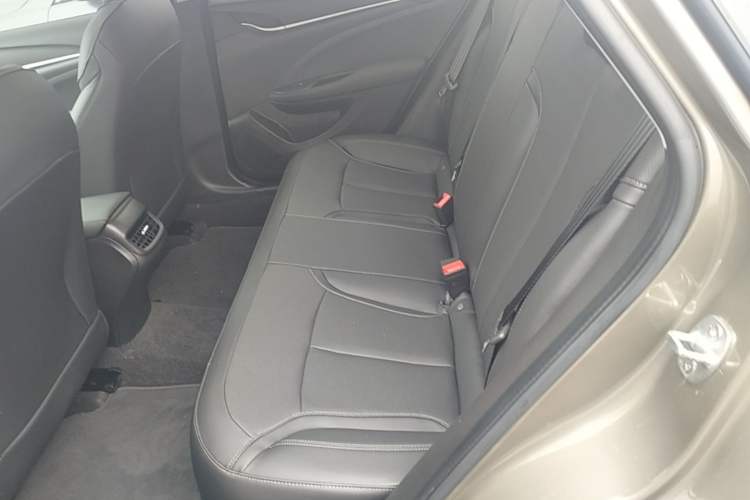 Used Buick GT 2021 Revised Version Flagship 1.5L Automatic Elite Edition Left Rear Seat