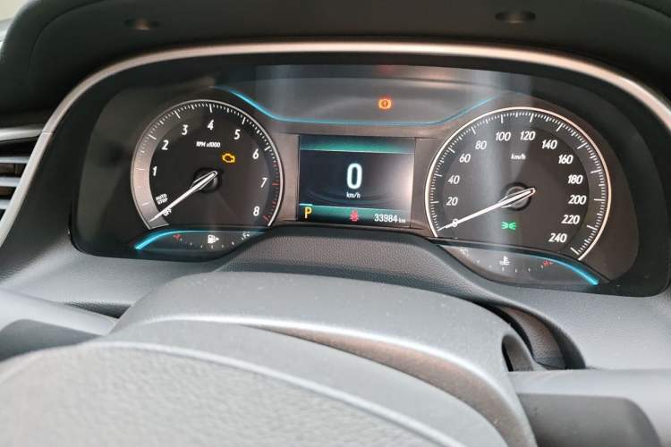 Used Buick GT 2021 Exemplar 1.5L Automatic Elite Version Odometer Close Up