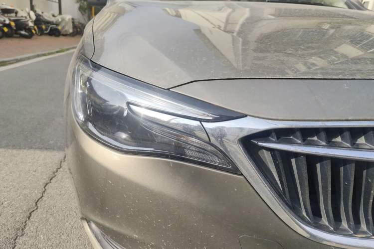 Used Buick GT 2021 Exemplar 1.5L Automatic Elite Version Right Front Headlight