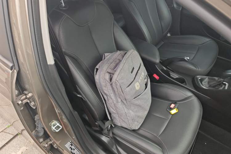 Used Buick GT 2021 Revised Version Flagship 1.5L Automatic Elite Edition Right Front Seat