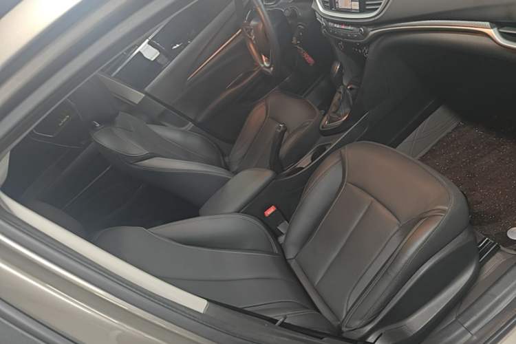 Used Buick GT 2021 Revised Version Flagship 1.5L Automatic Elite Edition Right Front Seat