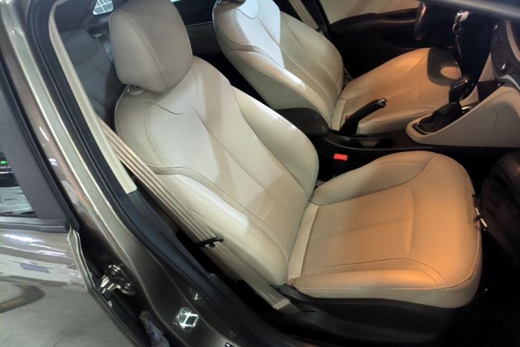 Used Buick GT 2021 Revised Version Flagship 1.5L Automatic Elite Edition Right Front Seat
