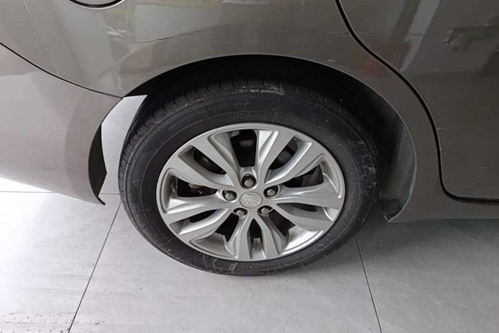 Used Buick GT 2021 Revised Version Flagship 1.5L Automatic Elite Edition Right Rear Wheel Hub