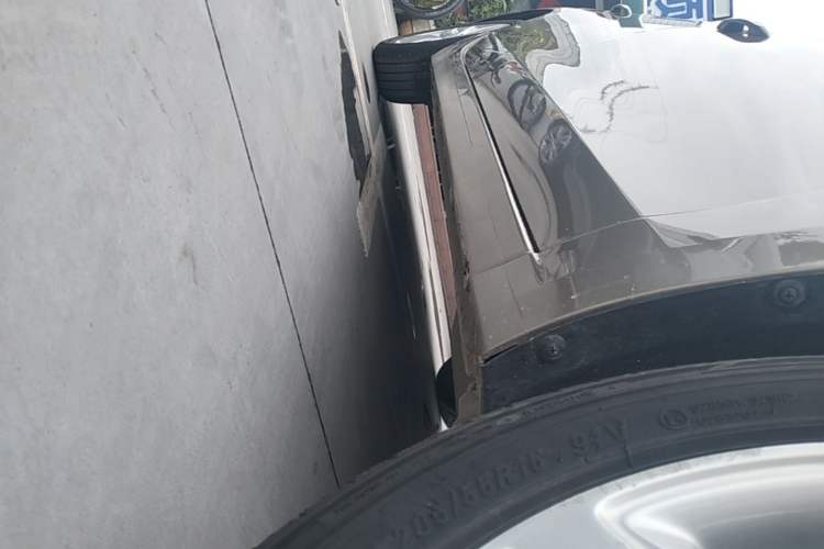 Used Buick GT 2021 Revised Version Flagship 1.5L Automatic Elite Edition Right Side Sill