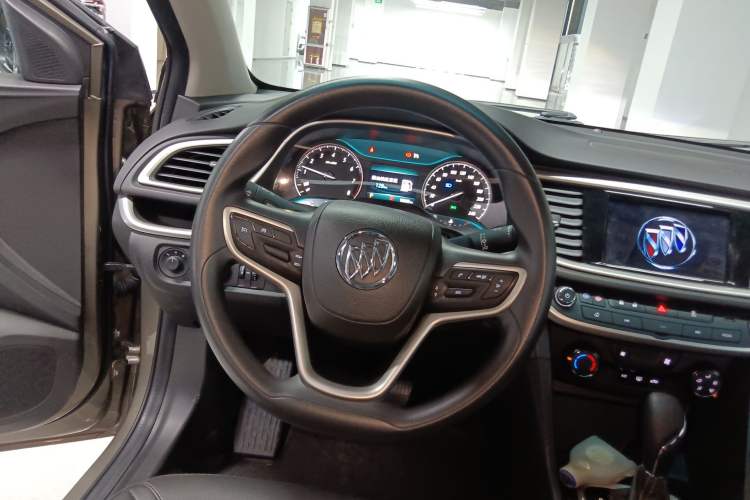 Used Buick GT 2021 Revised Version Flagship 1.5L Automatic Elite Edition Steering Wheel